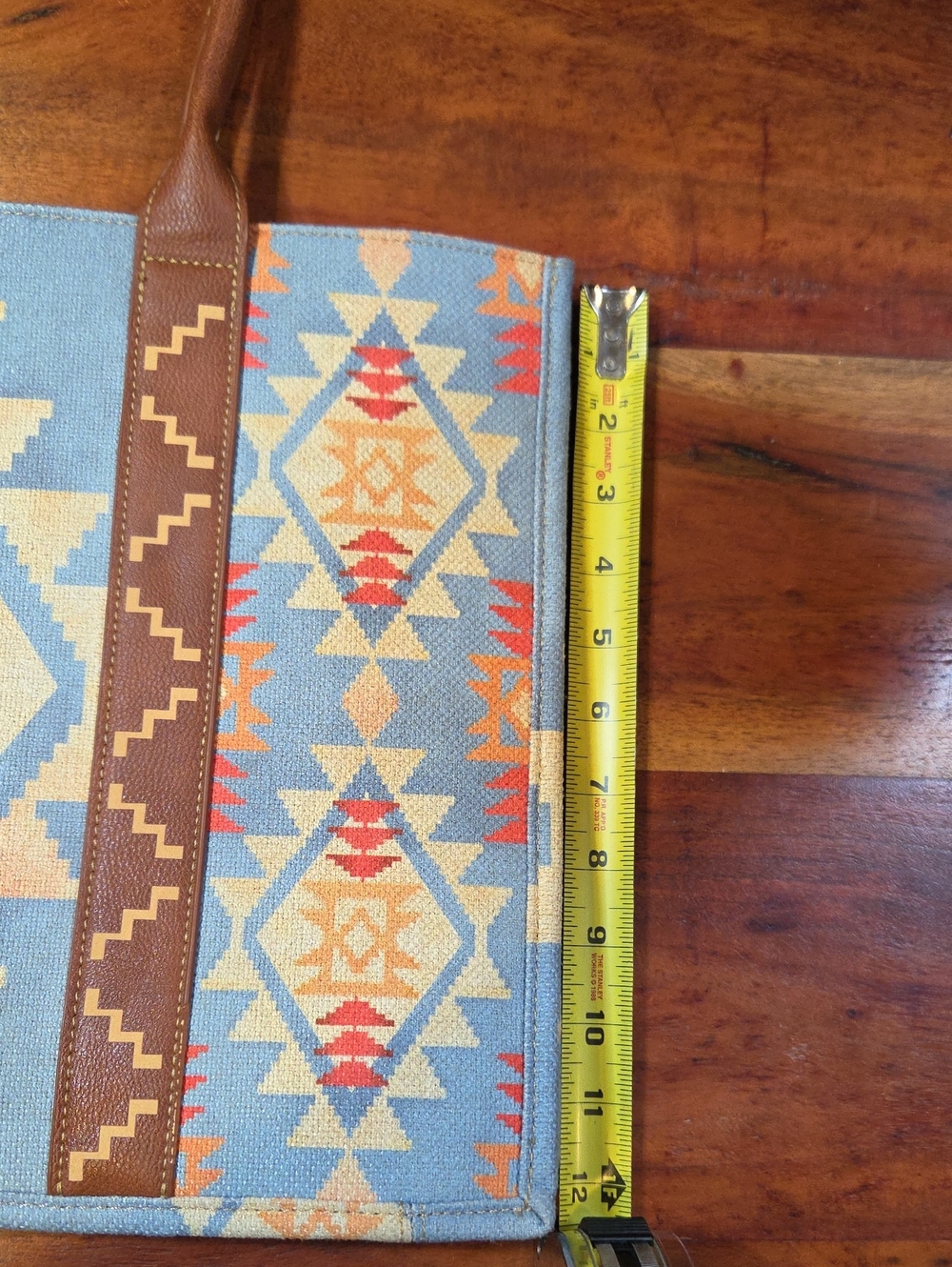 Wrangler Aztec Pattern Tote Bag in Light Blue and Brown - Picture 5 of 6